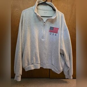 Quarter-zip USA Swearshirt, light gray